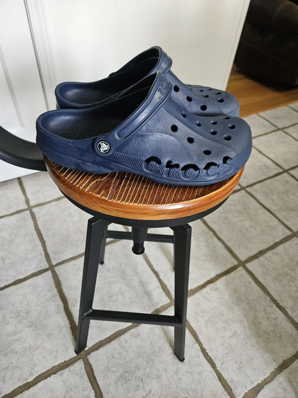 CROCS Navy Classic Clog